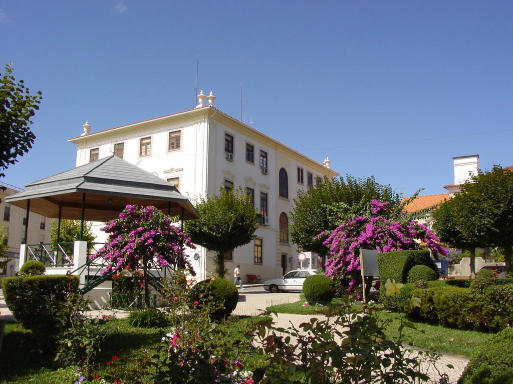 Hotel Rota Malhoa Figueiro Dos Vinhos Luaran gambar