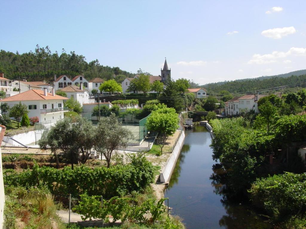 Hotel Rota Malhoa Figueiro Dos Vinhos Luaran gambar